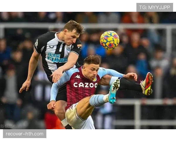 达伦·本特利逆袭英超赛场，出色表现引发球迷热议