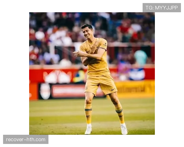 足球巨星全纪录：探讨传奇球员背后的故事与成就趋势分析