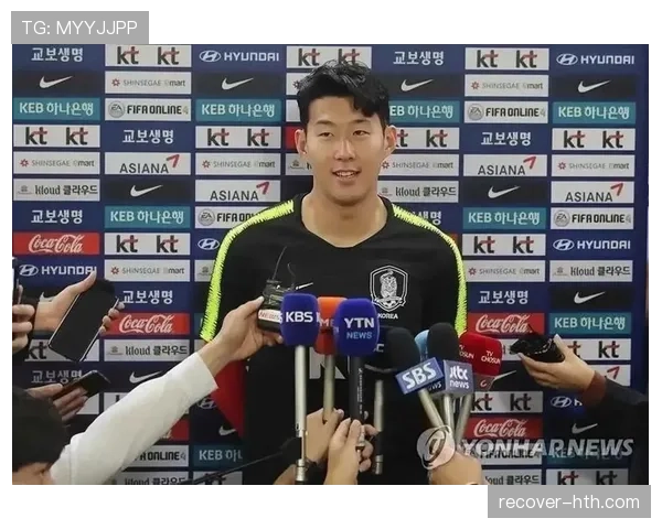 足球明星专访 足球明星专访